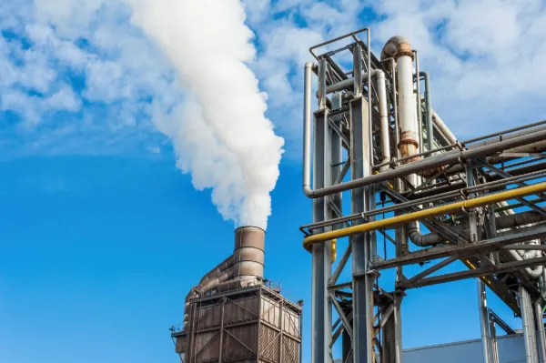 Cheminée industrielle et rejets gazeux à traiter
